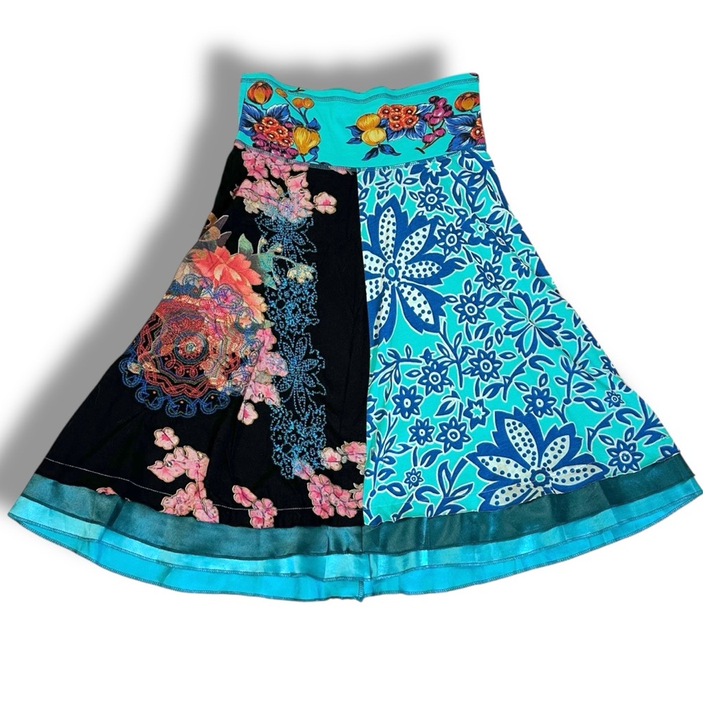 Vintage Y2K Desigual A Line Circle Skirt Small Embroidered Logo Floral Whimsical